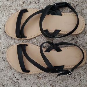 Forever 21 Black and Tan Sandals